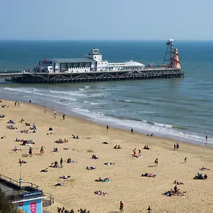 https://luxurious-one-bedroom-flat.bournemouth-hotels.org